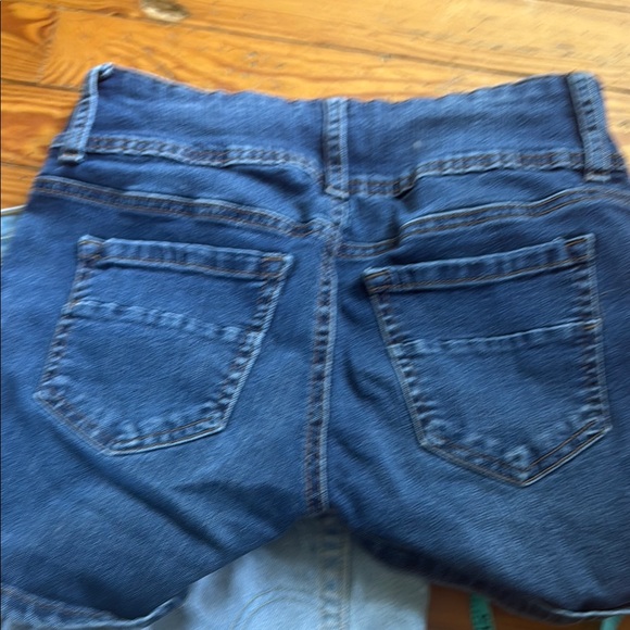 Levi's Light Blue Denim Jeans - Picture 12 of 13